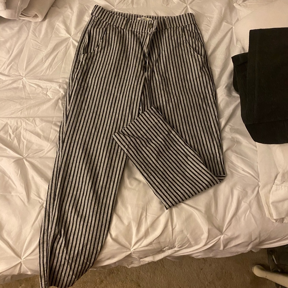Hollister Ultra High-Rise Stripped Pants